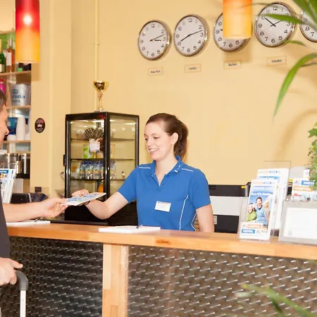 Hotel A&o Hauptbahnhof 2*