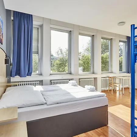 Hotel A&o Hauptbahnhof 2*