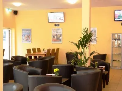 Hotel A&o Hauptbahnhof Akwizgran
