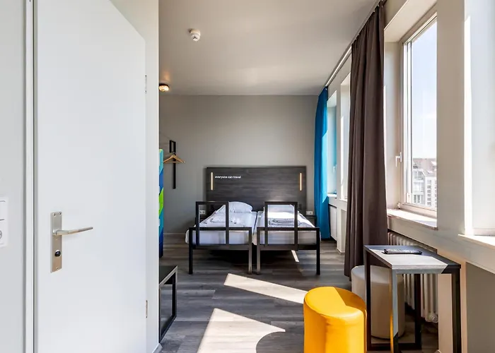 מלון A&o Hauptbahnhof 2*